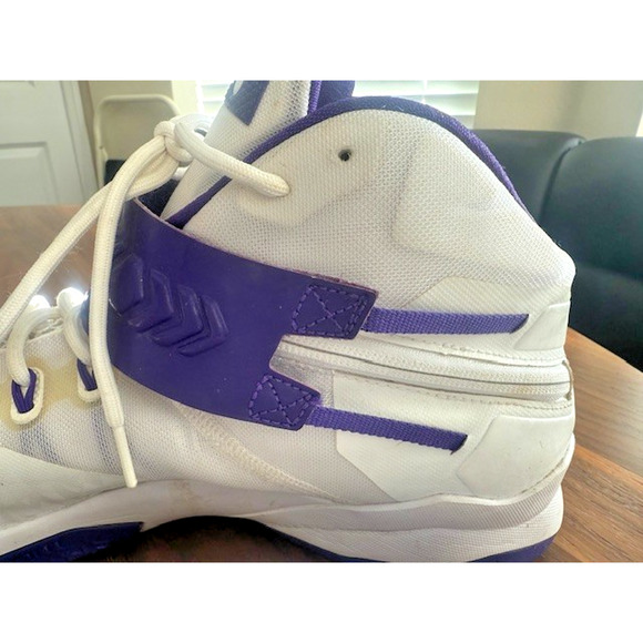 Nike Lebron Zoom VIII TB SIZE 16 White And Purple Sneakers Kicks 330/503 - Picture 15 of 16
